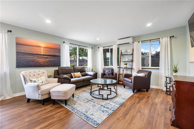 161 SE 5th Court, Pompano Beach, FL 33060