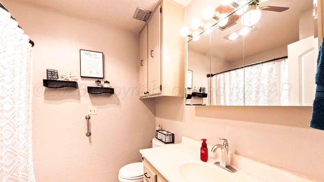 13 GREENWOOD Lane, Canyon, TX 79015