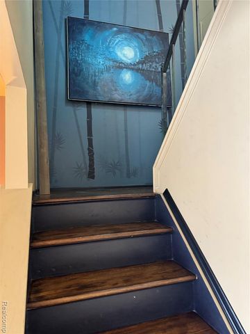 20102 Great Oak Circle S 174, Clinton Township, MI 48036