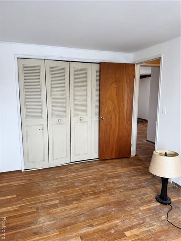 20102 Great Oak Circle S 174, Clinton Township, MI 48036