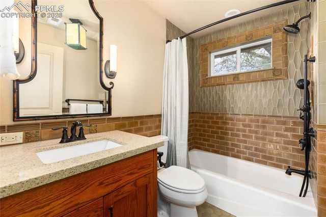12 N 17th Street, Colorado Springs, CO 80904