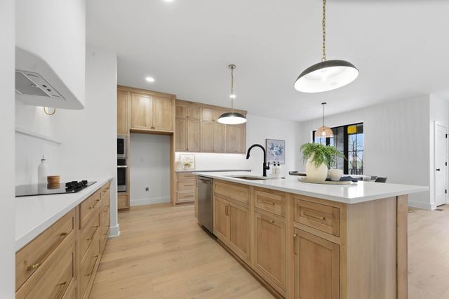 16775 W Hickory Ct, Goddard, KS 67052