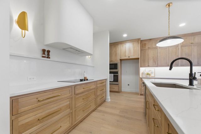 16775 W Hickory Ct, Goddard, KS 67052