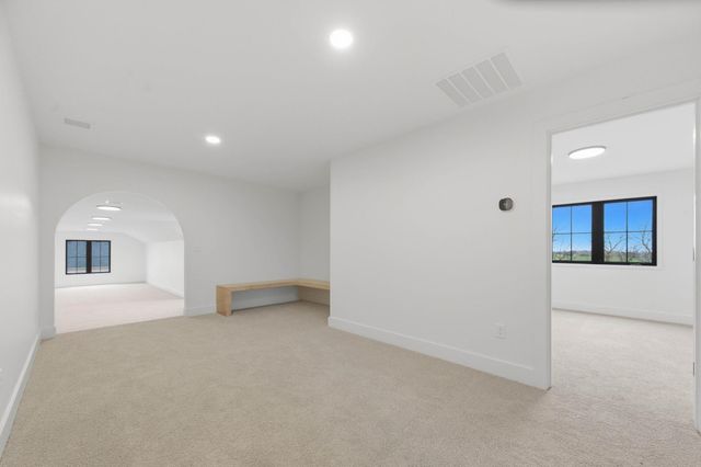 16775 W Hickory Ct, Goddard, KS 67052