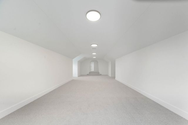 16775 W Hickory Ct, Goddard, KS 67052