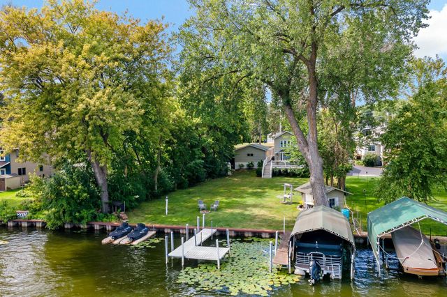 2308 Driftwood Lane, Mound, MN 55364