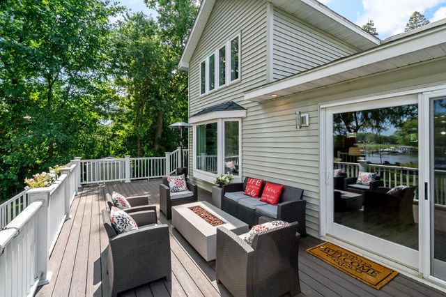 2308 Driftwood Lane, Mound, MN 55364