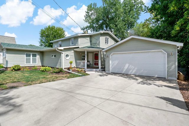 2308 Driftwood Lane, Mound, MN 55364