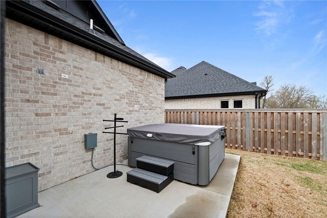 3808 SW Centric Avenue, Bentonville, AR 72713