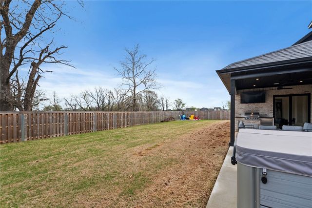 3808 SW Centric Avenue, Bentonville, AR 72713