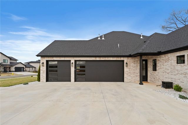 3808 SW Centric Avenue, Bentonville, AR 72713