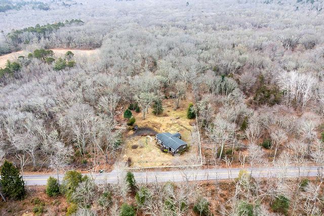 982 Wordens Pond Road, South Kingstown, RI 02879