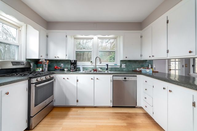 982 Wordens Pond Road, South Kingstown, RI 02879