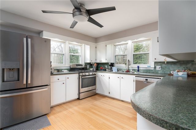 982 Wordens Pond Road, South Kingstown, RI 02879