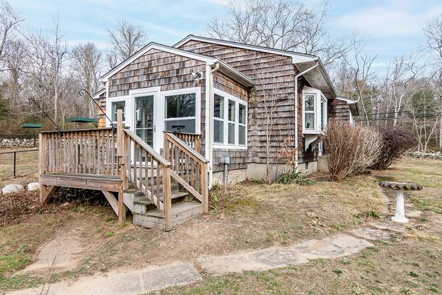 982 Wordens Pond Road, South Kingstown, RI 02879
