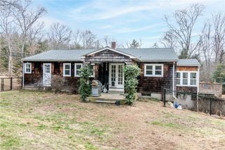 982 Wordens Pond Road, South Kingstown, RI 02879