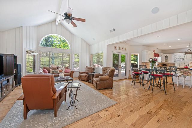 2899 Stagecoach Rd, Placerville, CA 95667