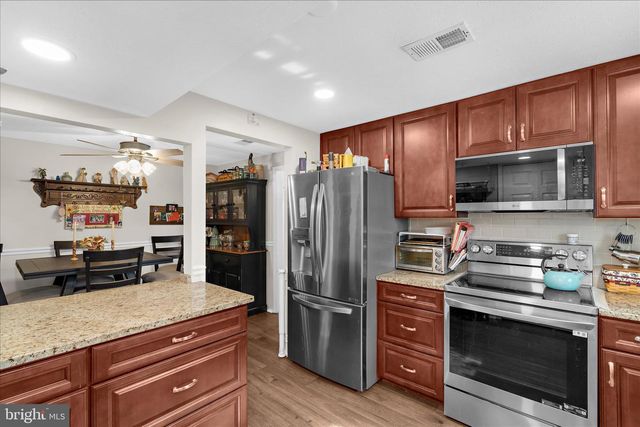 8085 CASTLE ROCK CT, Pasadena, MD 21122