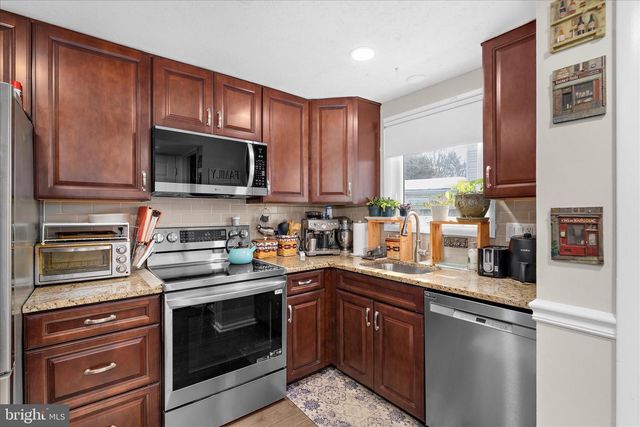 8085 CASTLE ROCK CT, Pasadena, MD 21122