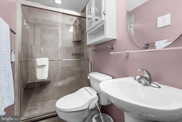 8085 CASTLE ROCK CT, Pasadena, MD 21122