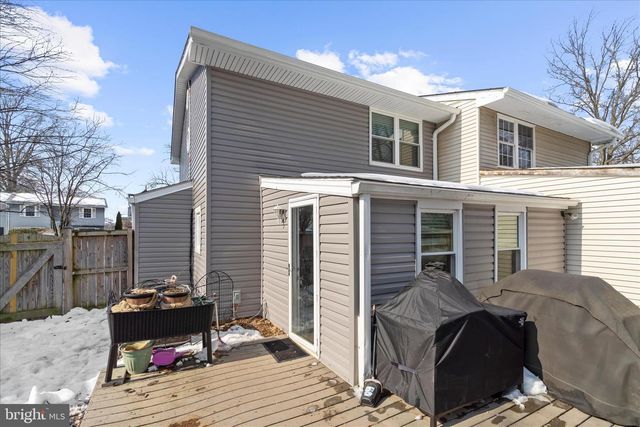 8085 CASTLE ROCK CT, Pasadena, MD 21122