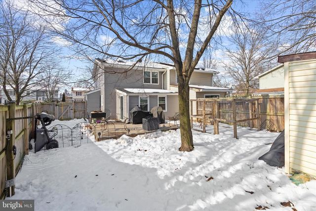 8085 CASTLE ROCK CT, Pasadena, MD 21122