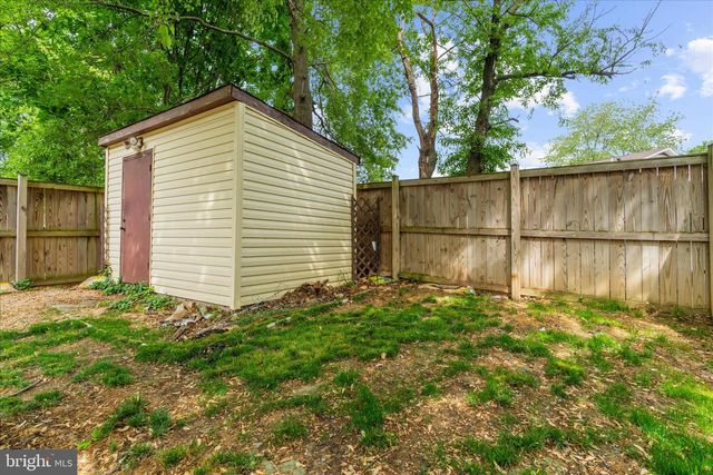 8085 CASTLE ROCK CT, Pasadena, MD 21122