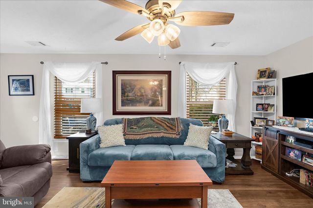 8085 CASTLE ROCK CT, Pasadena, MD 21122