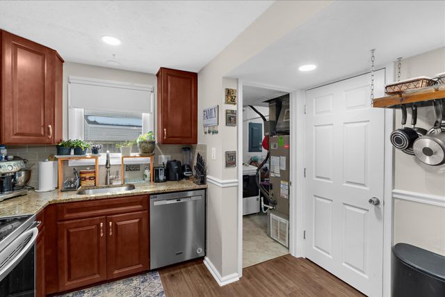 8085 CASTLE ROCK CT, Pasadena, MD 21122