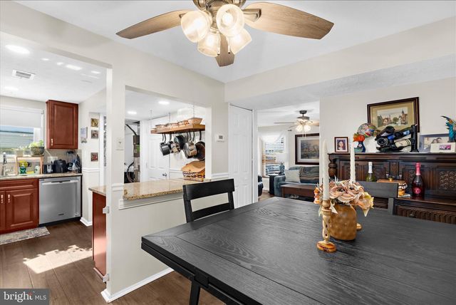 8085 CASTLE ROCK CT, Pasadena, MD 21122