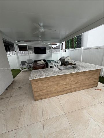 8119 NW 47th Ter, Doral, FL 33166