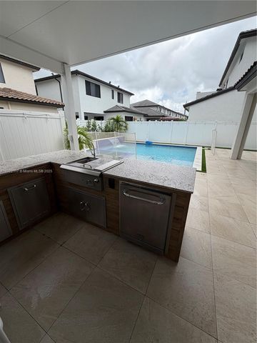 8119 NW 47th Ter, Doral, FL 33166