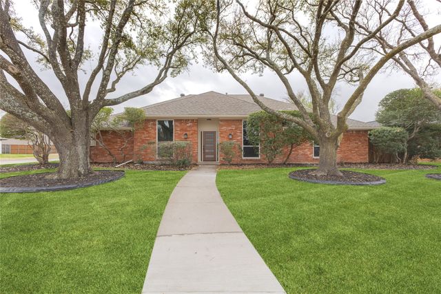 3944 Merriman Drive, Plano, TX 75074