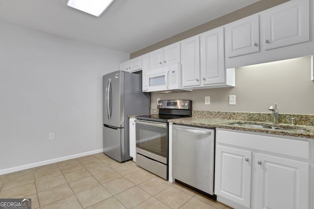 22105 Harvest Ridge Lane, Johns Creek, GA 30022