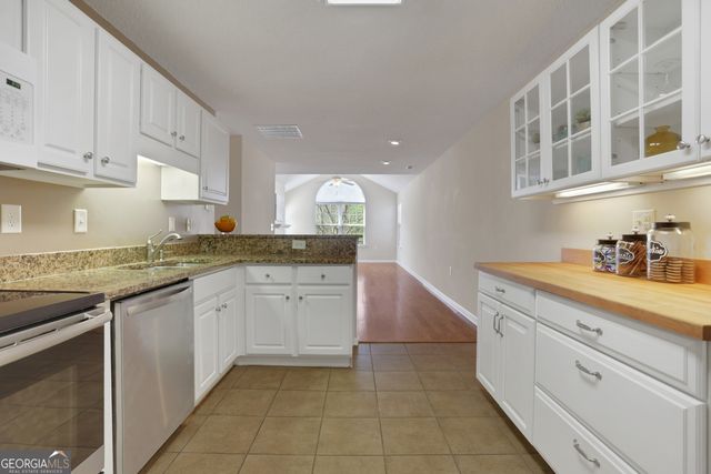 22105 Harvest Ridge Lane, Johns Creek, GA 30022