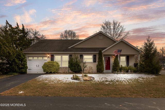 80 Morning Glory Lane, Manchester, NJ 08759