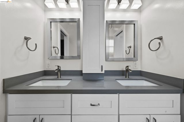 3415 La Selva St, San Mateo, CA 94403