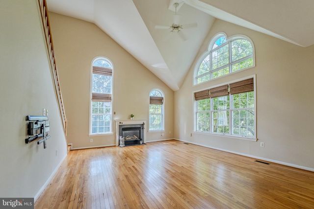 21467 ESTATE PL, Ashburn, VA 20147