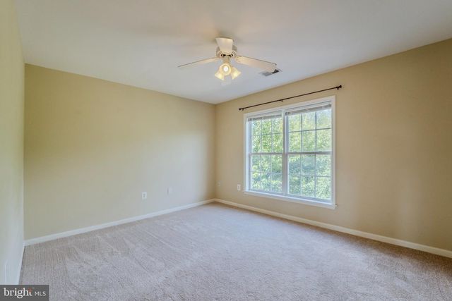 21467 ESTATE PL, Ashburn, VA 20147