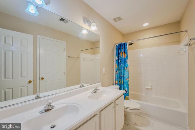 21467 ESTATE PL, Ashburn, VA 20147