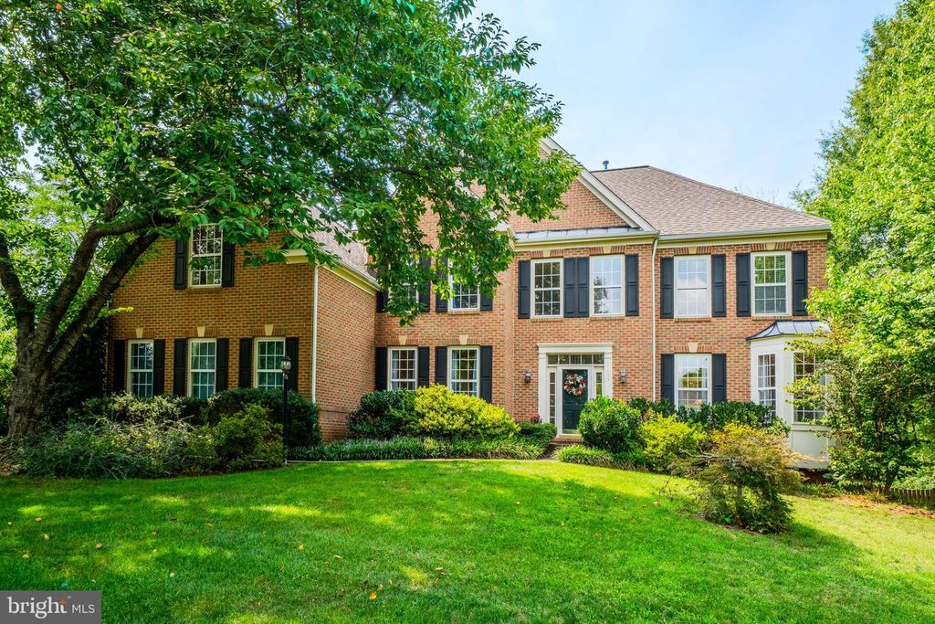 21467 ESTATE PL, Ashburn, VA 20147
