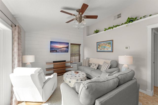 917 VIA BIANCA DRIVE, Davenport, FL 33896