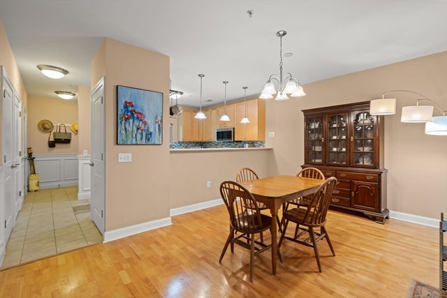 1102 Acorn Dr 1102, North Andover, MA 01845