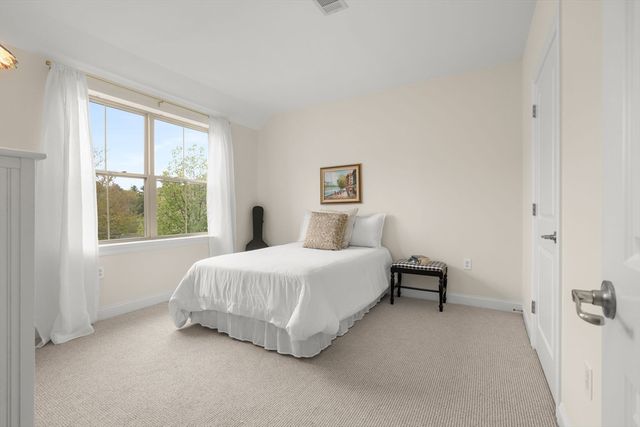 1102 Acorn Dr 1102, North Andover, MA 01845