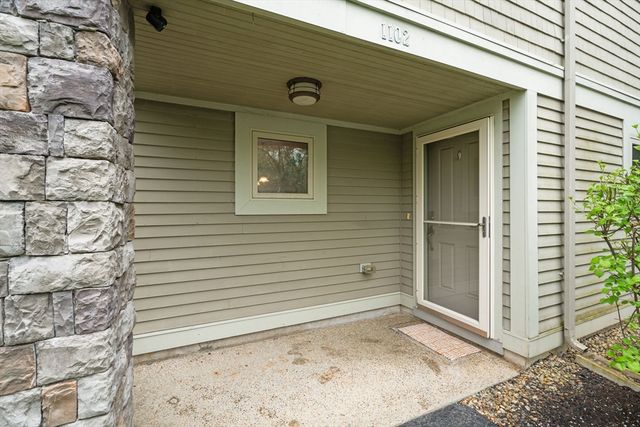 1102 Acorn Dr 1102, North Andover, MA 01845