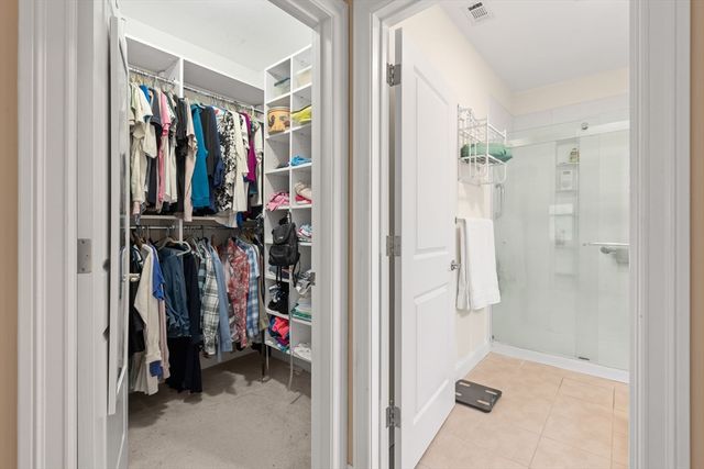 1102 Acorn Dr 1102, North Andover, MA 01845