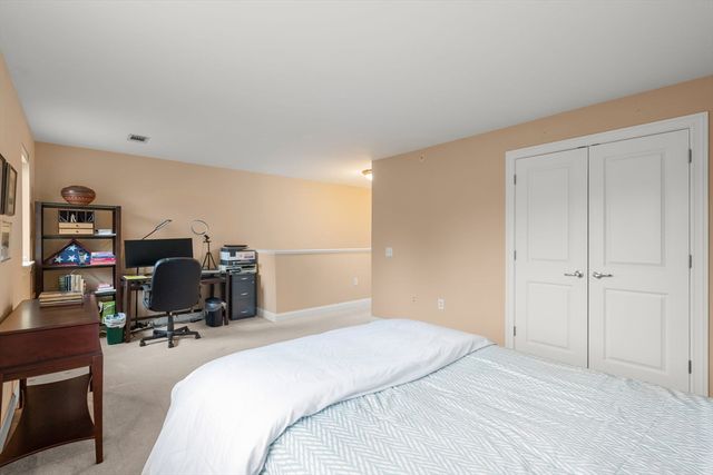 1102 Acorn Dr 1102, North Andover, MA 01845