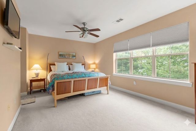 1102 Acorn Dr 1102, North Andover, MA 01845