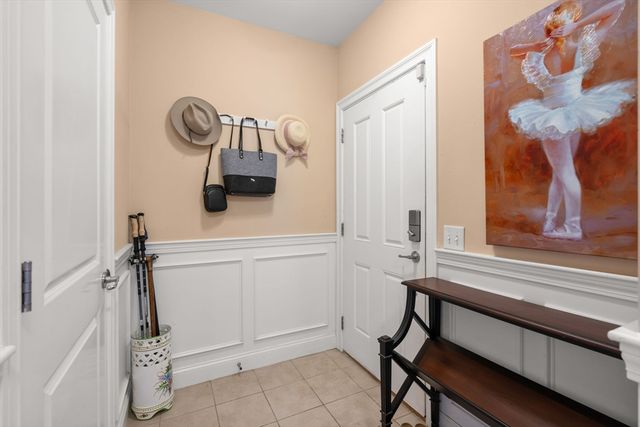 1102 Acorn Dr 1102, North Andover, MA 01845