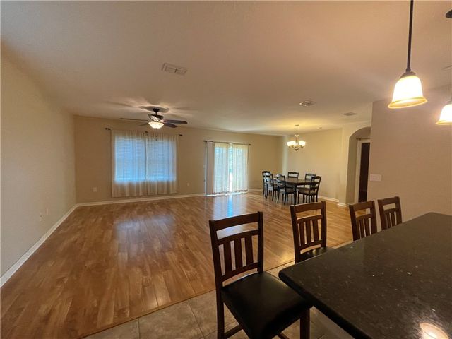 1586 Lexington Square SW, Vero Beach, FL 32962